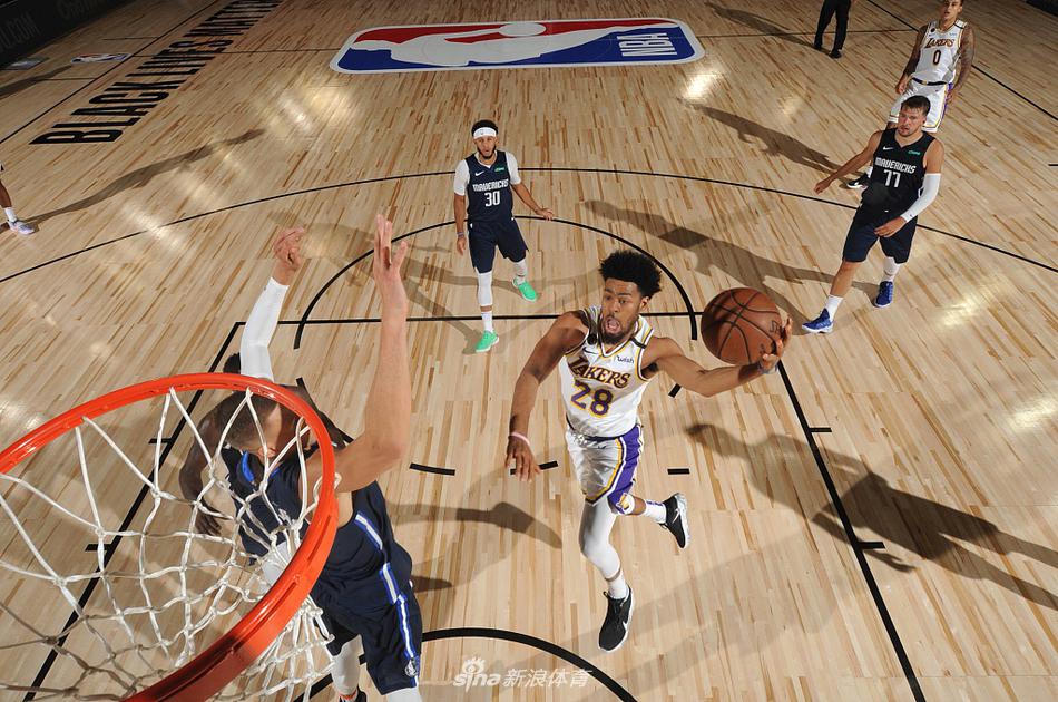 [NBA热身赛]独行侠108-104湖人