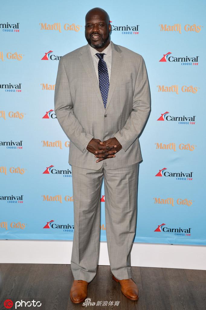 "大鲨鱼"奥尼尔参加活动