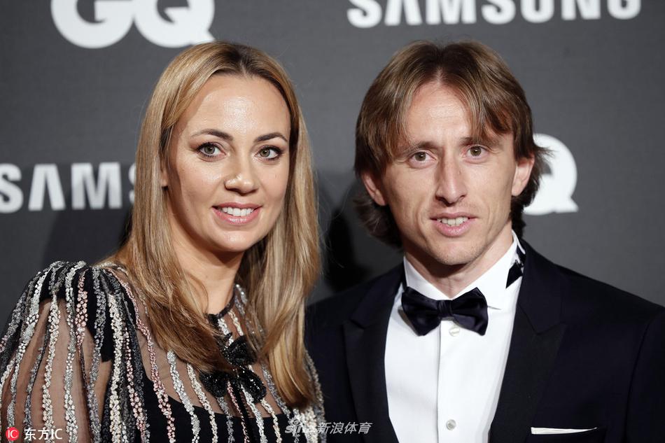 莫德里奇荣膺GQ年度体育人物