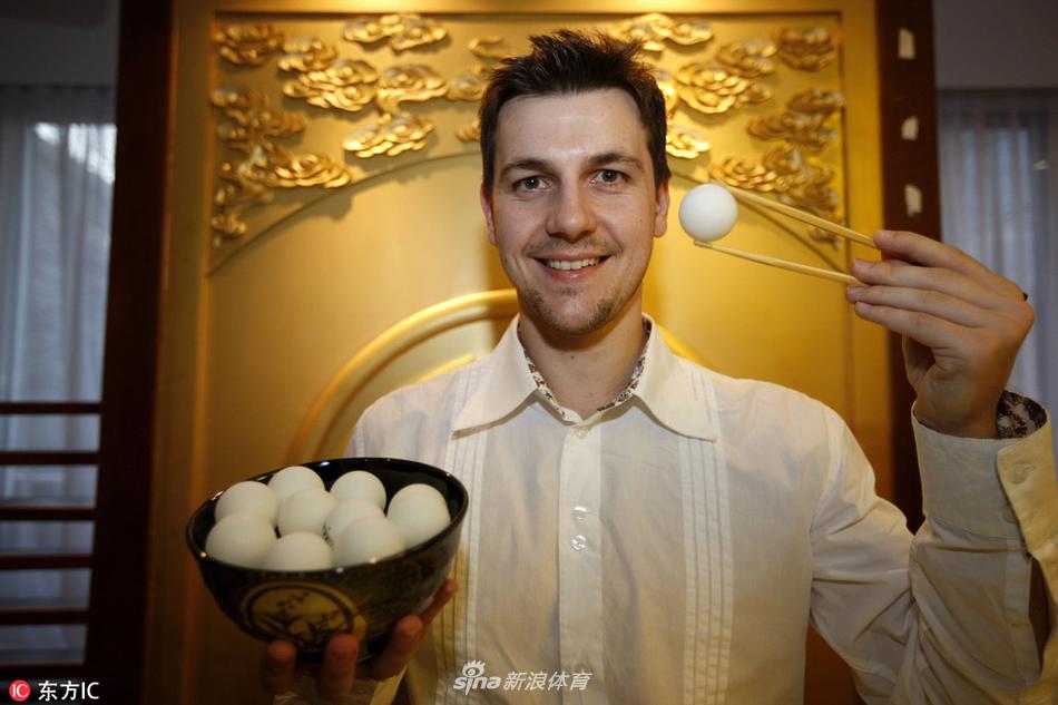 D&G跟着体坛明星学学用筷子吧