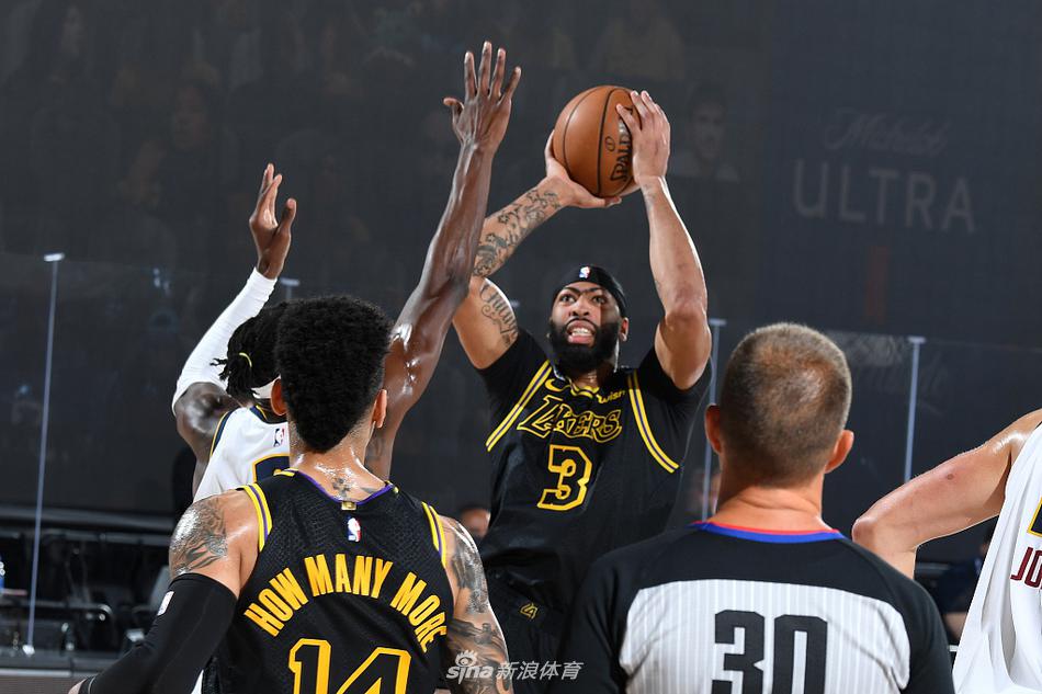 [NBA西部决赛]湖人以105-103险胜掘金 浓眉压哨三分绝杀詹皇26分