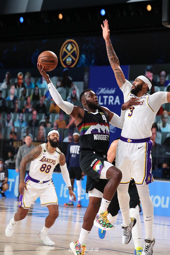 [NBA西部决赛]湖人106-114掘金 詹姆斯三双穆雷28分