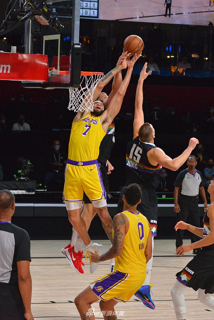 [NBA西部决赛]湖人114-108掘金 浓眉哥34分詹皇准三双