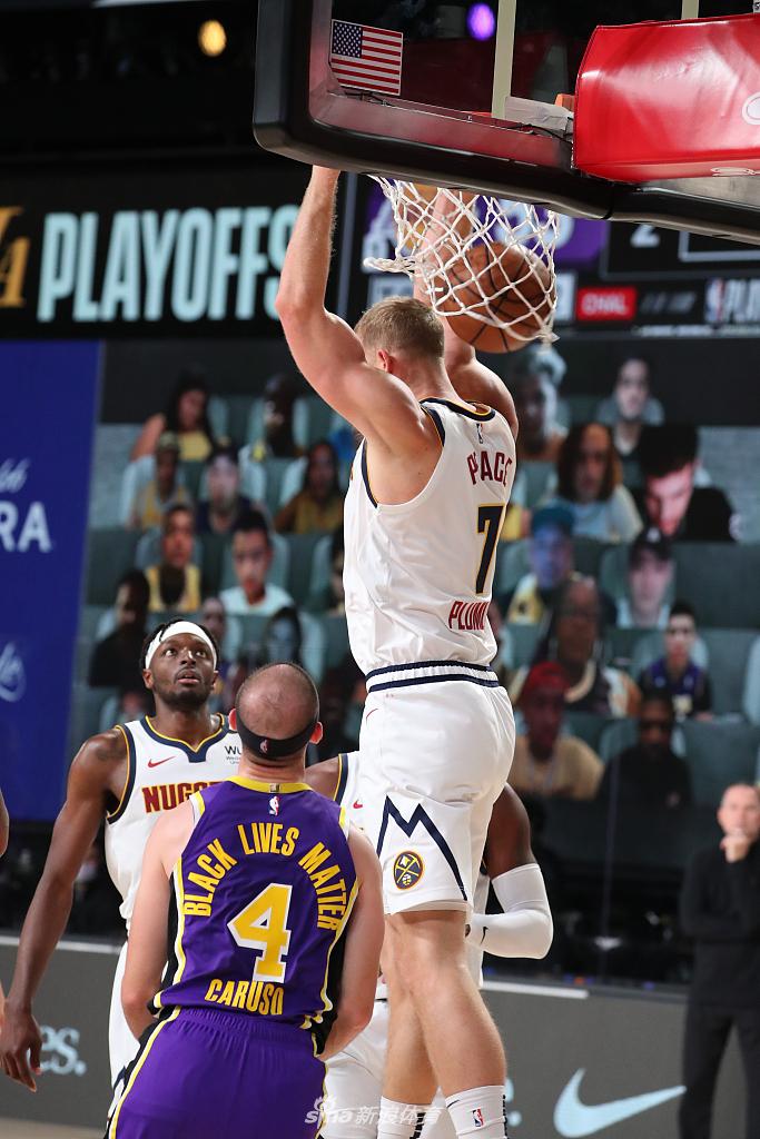 [NBA西部决赛G5]湖人117-107掘金 浓眉27分詹皇38分三双