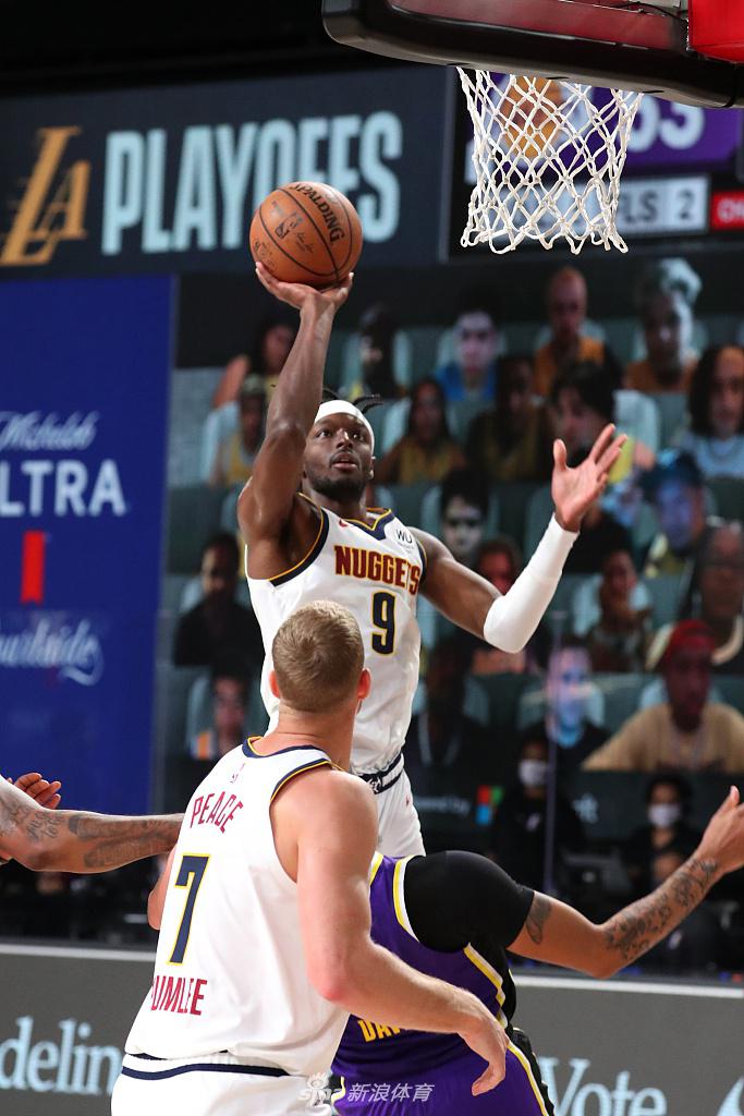 [NBA西部决赛G5]湖人117-107掘金 浓眉27分詹皇38分三双