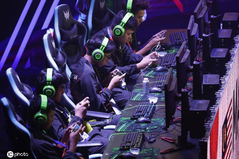 东南亚运动会:电子竞技作为新项目展开各项角逐