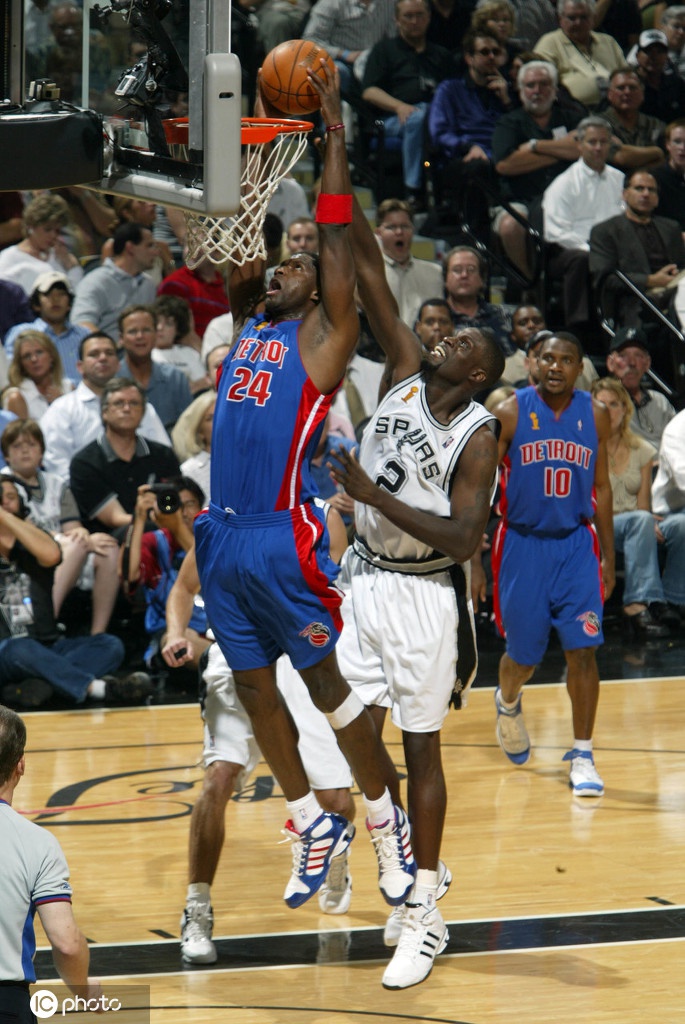 NBA总决赛回顾之2005年 马刺抢七大战力克活塞夺冠