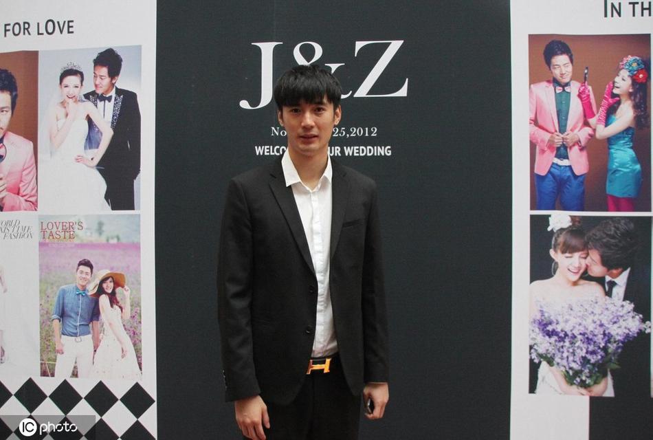 [盘点]中国球员西装秀 谁是现役最靓的仔？