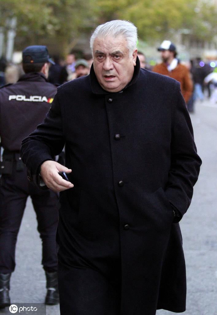 前皇马主席桑斯因新冠肺炎去世