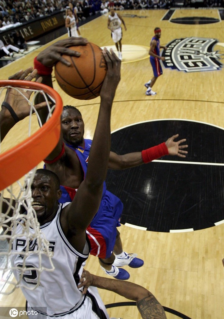 NBA总决赛回顾之2005年 马刺抢七大战力克活塞夺冠