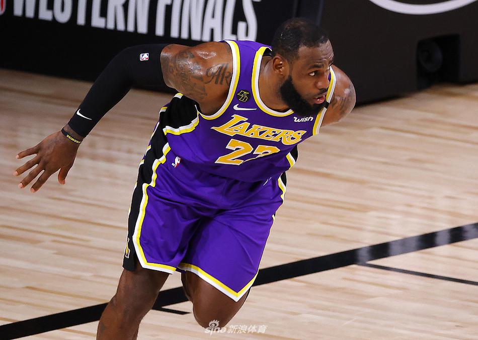 [NBA西部决赛G5]湖人117-107掘金 浓眉27分詹皇38分三双