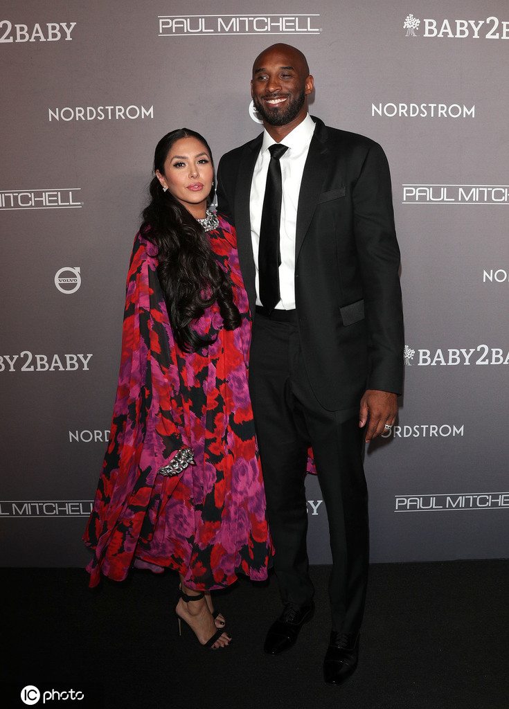 科比携爱妻亮相Baby2Baby盛典