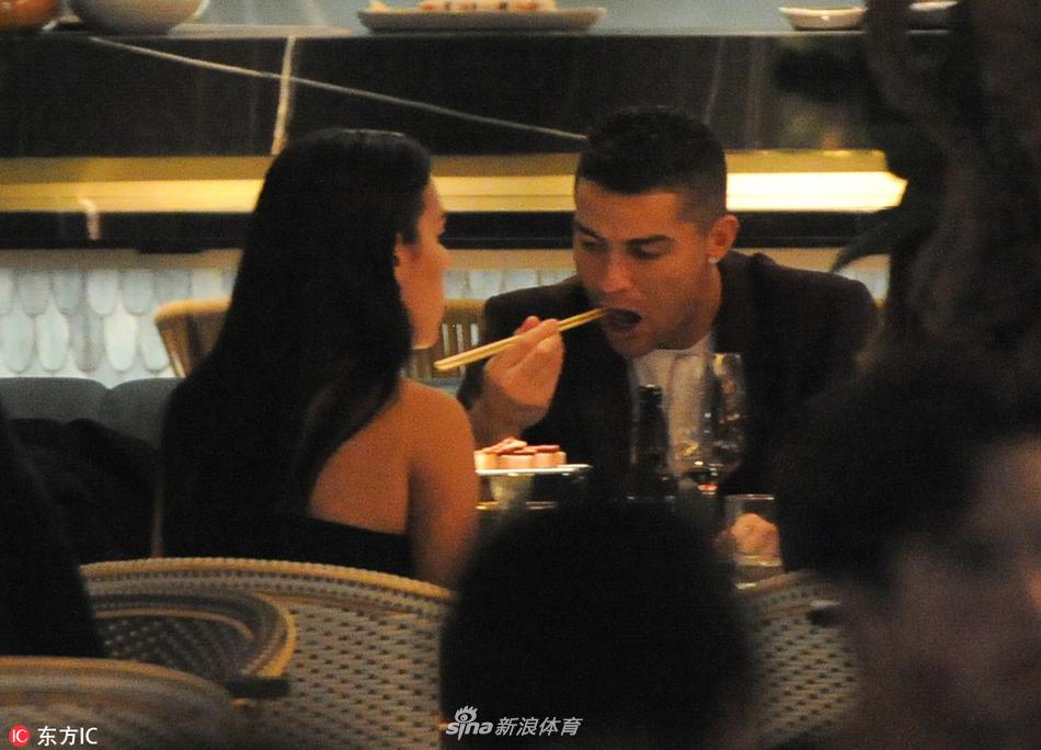 D&G跟着体坛明星学学用筷子吧