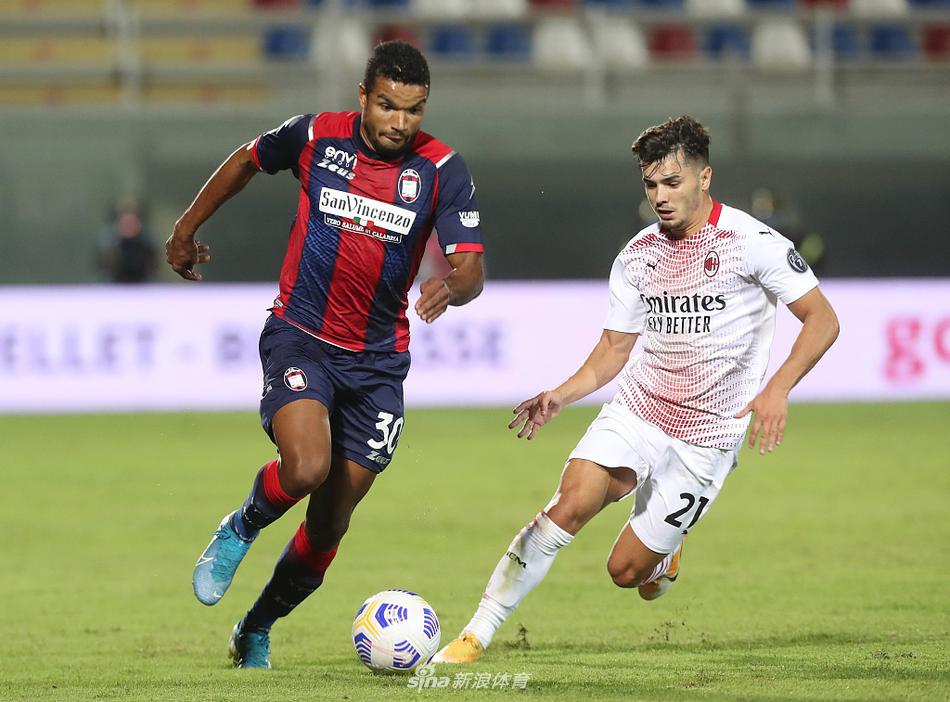 [意甲]克罗托内 0-2 AC米兰