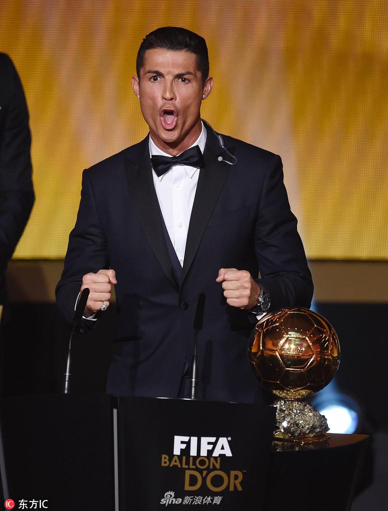 回顾绝代双骄领取金球奖瞬间