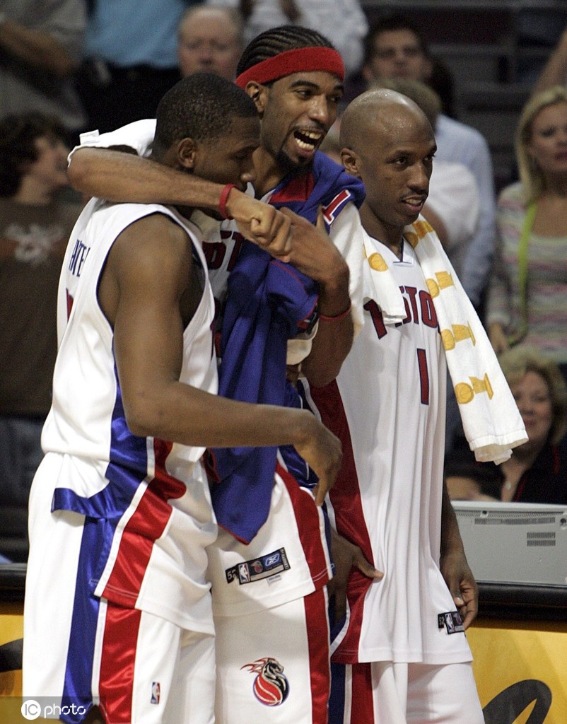 NBA总决赛回顾之2005年 马刺抢七大战力克活塞夺冠