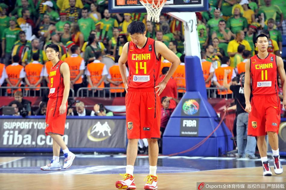 体坛十年回顾：中国男篮起起伏伏