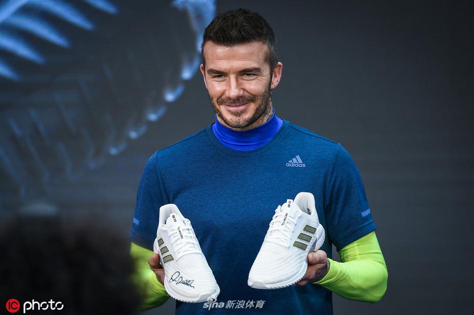 贝克汉姆现身广州力推联名新品