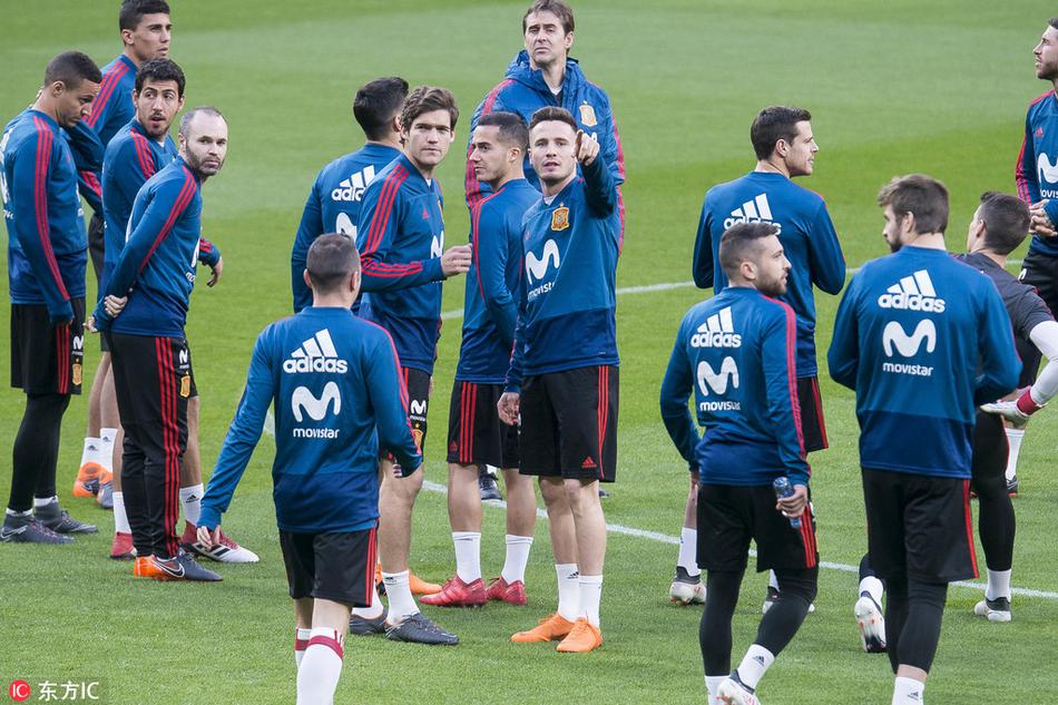 西班牙训练备战友谊赛