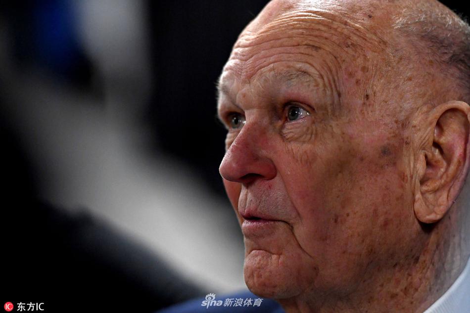 名人堂成员公布：入选人员出席发布会