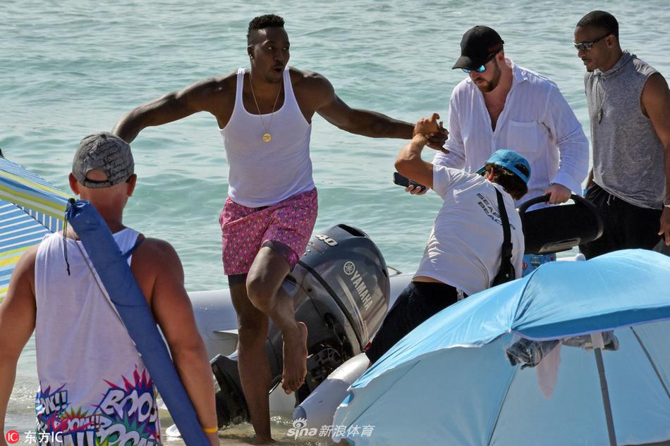 霍华德西班牙度假