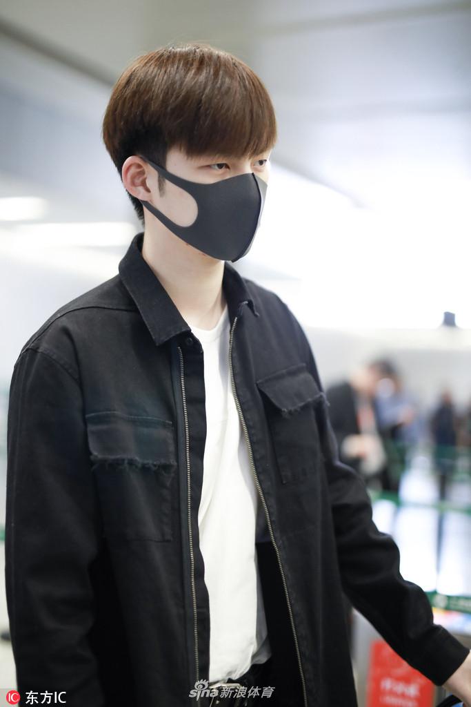 董力锅盖头呆萌可爱_高清图集_新浪网