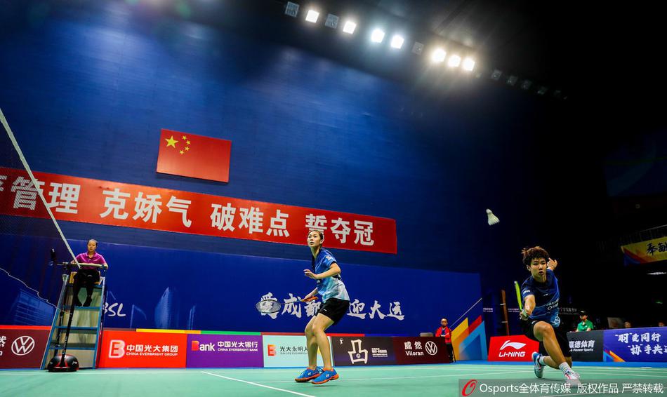 中国羽毛球超级联赛：深圳2-3厦门