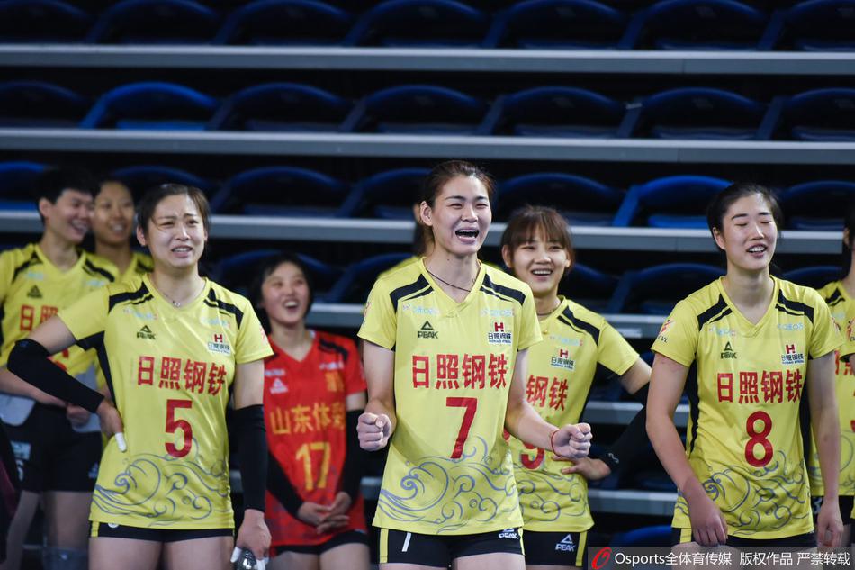 排超焦点战辽宁女排3-0力克山东