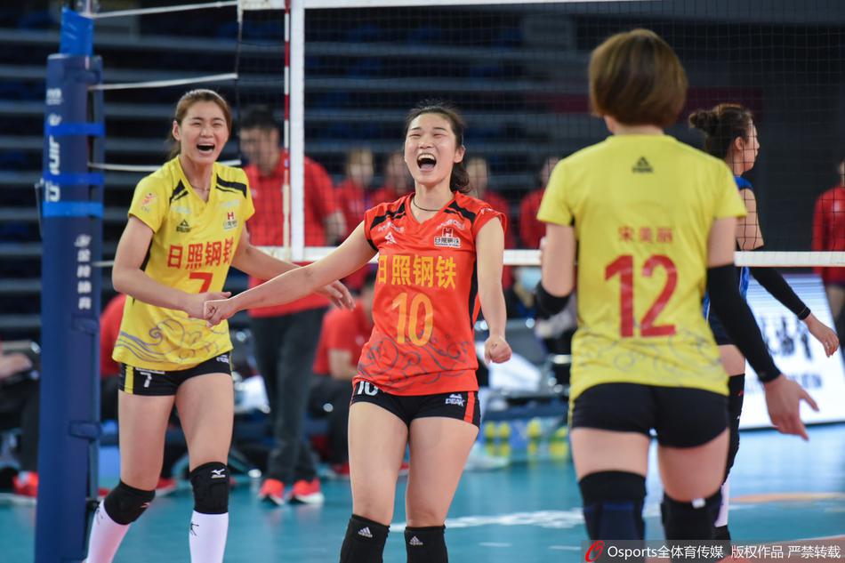 排超焦点战辽宁女排3-0力克山东