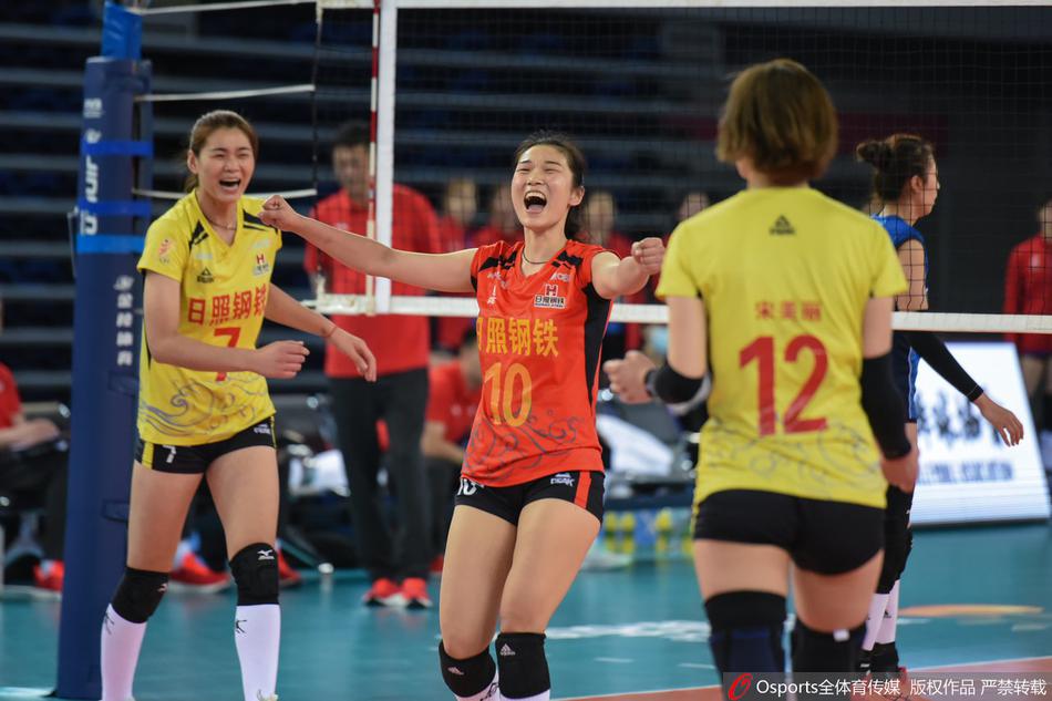 排超焦点战辽宁女排3-0力克山东