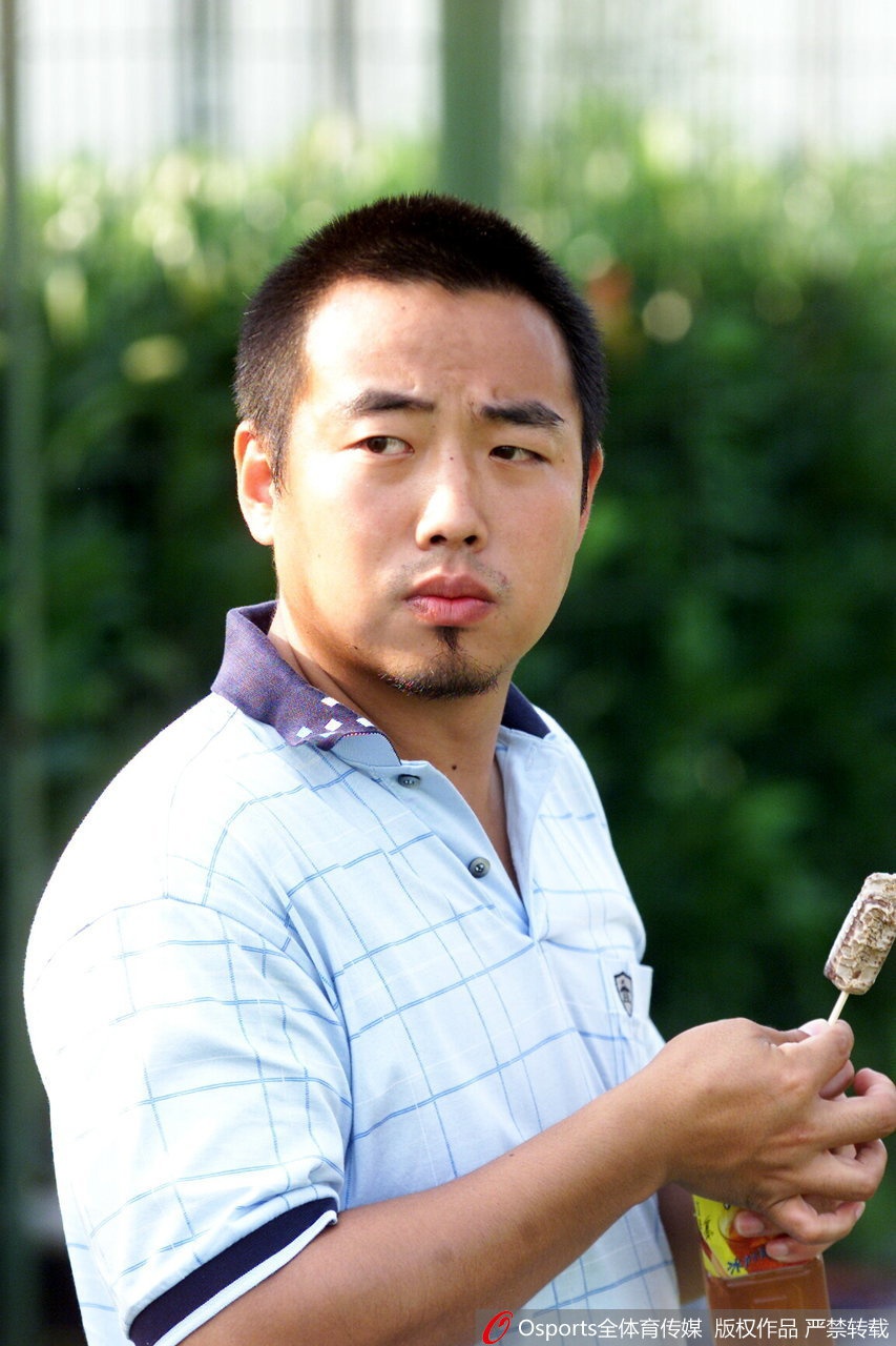 国乒“胖教官”刘国梁青涩照