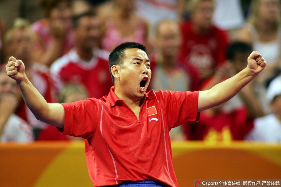 国乒“胖教官”刘国梁青涩照