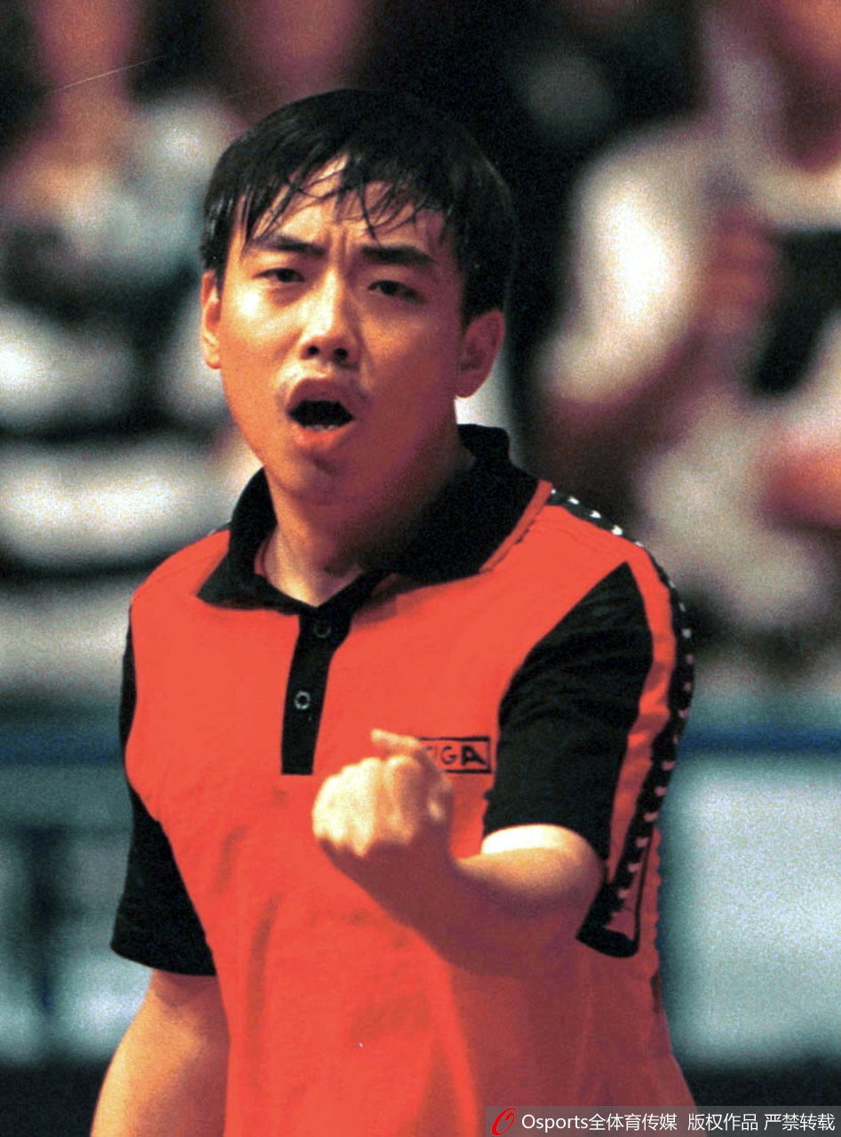 国乒“胖教官”刘国梁青涩照