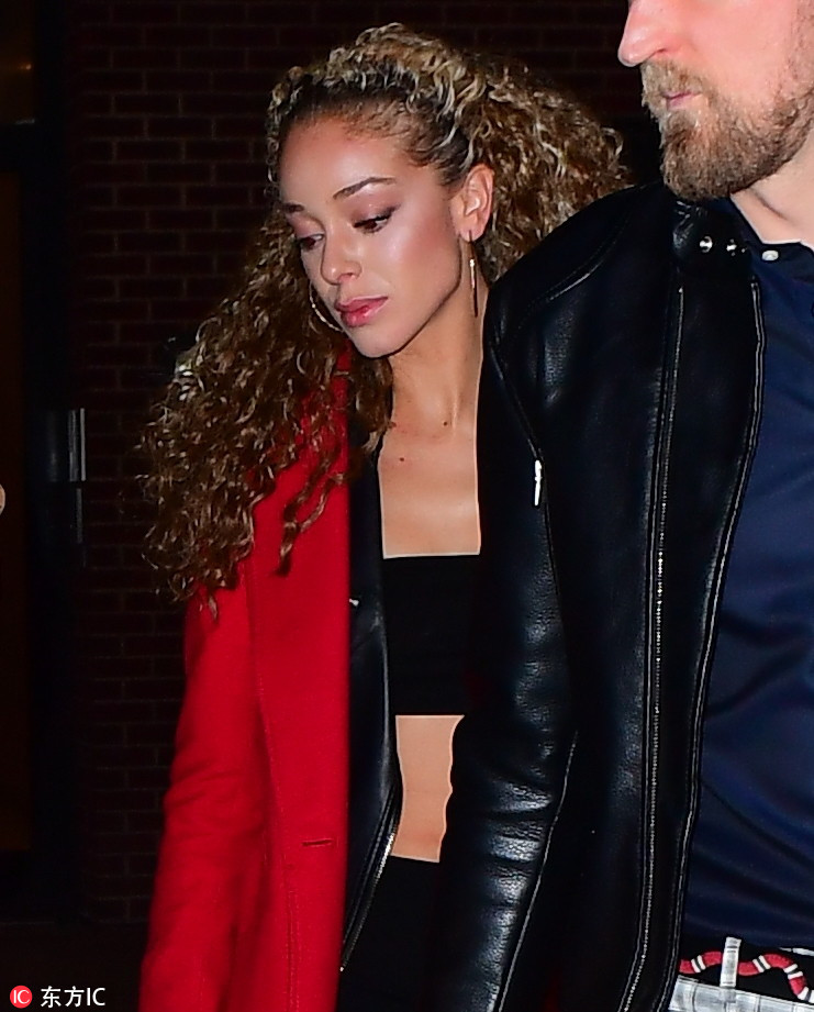 恋爱了？波神夜店携一神秘美女