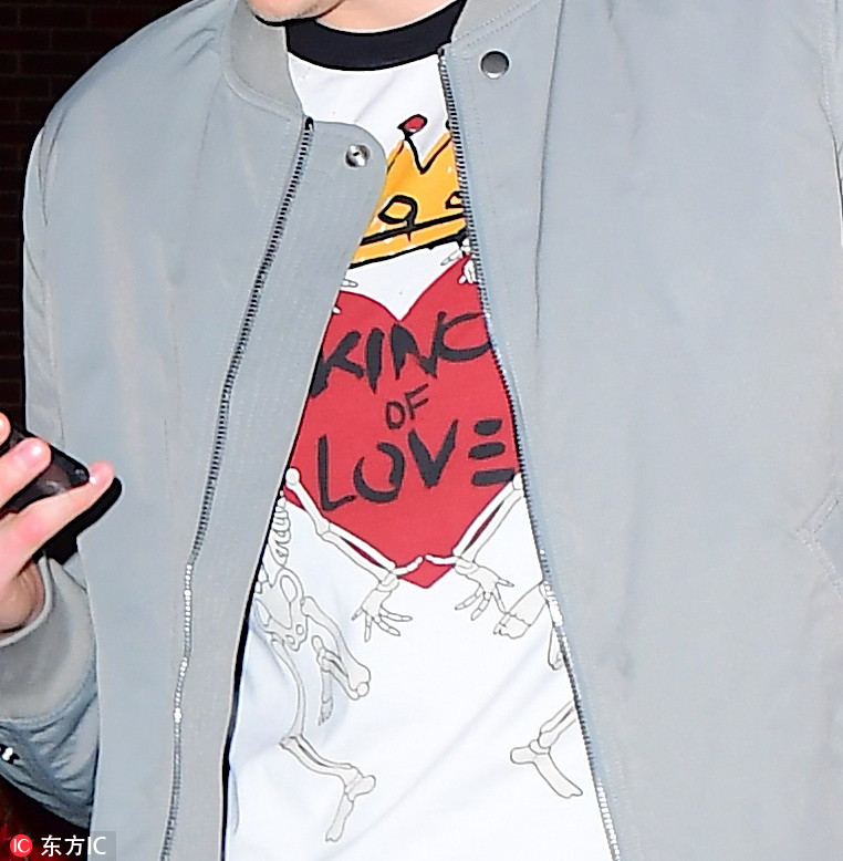 恋爱了？波神夜店携一神秘美女