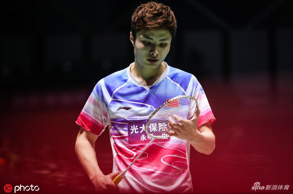 中羽赛石宇奇0-2陆光祖