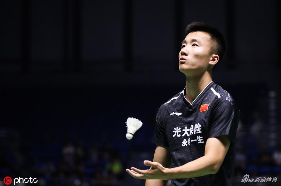 中羽赛石宇奇0-2陆光祖