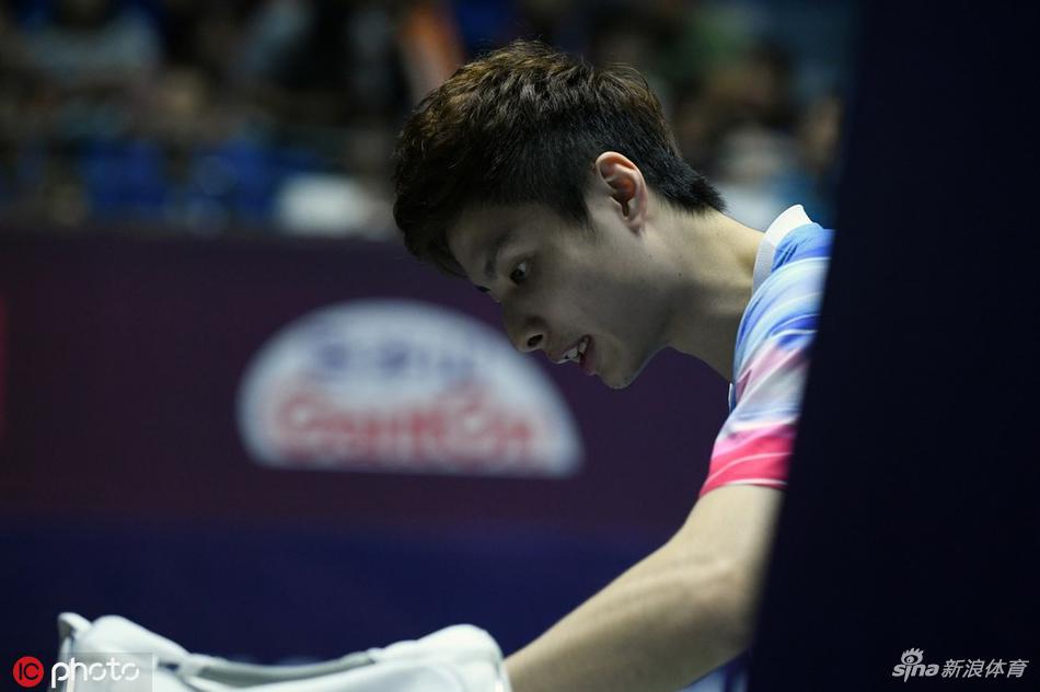 中羽赛石宇奇0-2陆光祖