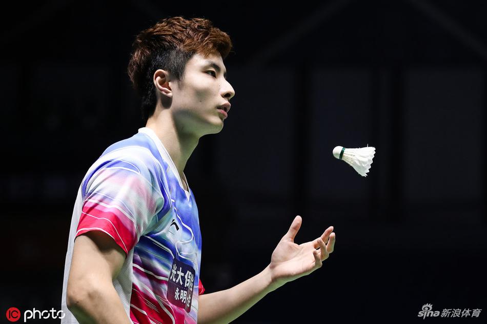 中羽赛石宇奇0-2陆光祖