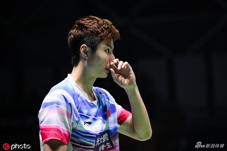 中羽赛石宇奇0-2陆光祖