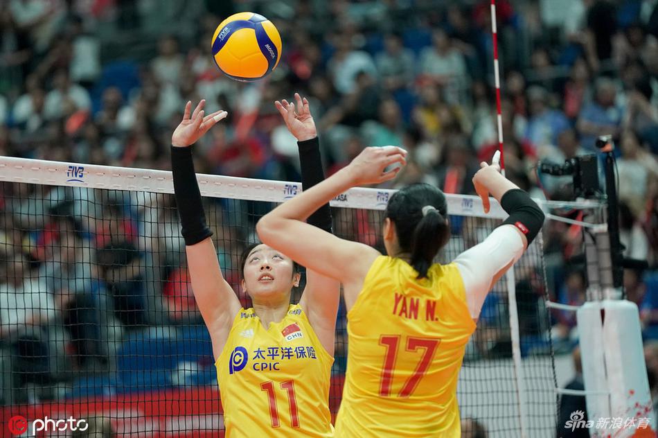 世界杯中国女排3-0横扫日本