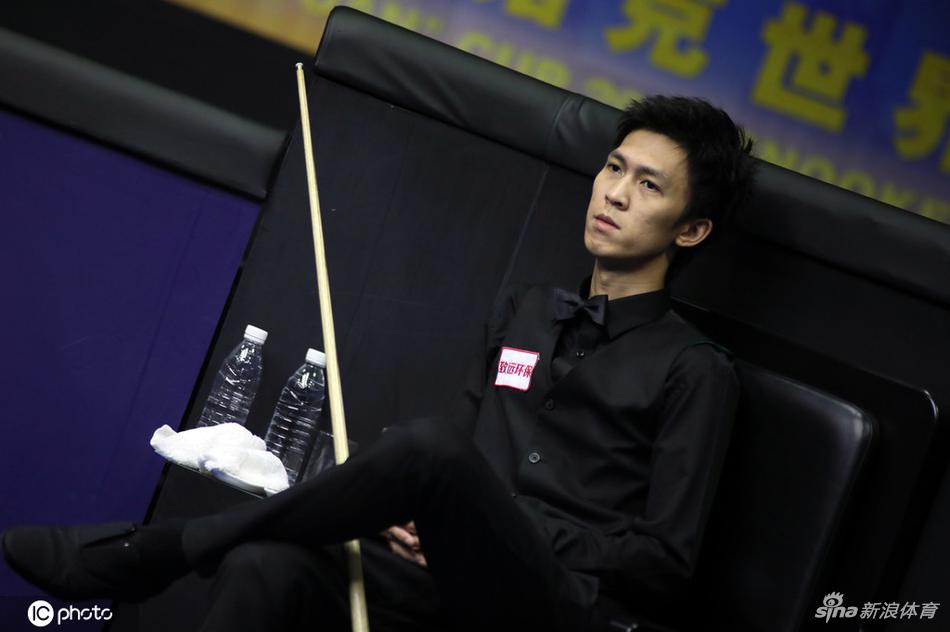 赛今天进入半决赛阶段,34岁的泰国名将塔猜亚克服0-3和3-5落后局面