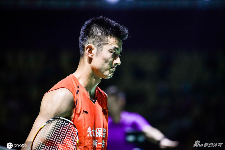 [福州羽毛球赛]林丹1-2谌龙 今年第8次一轮游
