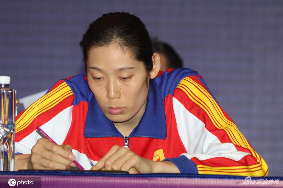 朱婷领衔出席世俱杯发布会