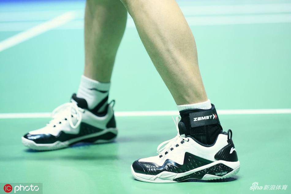 中羽赛石宇奇0-2陆光祖