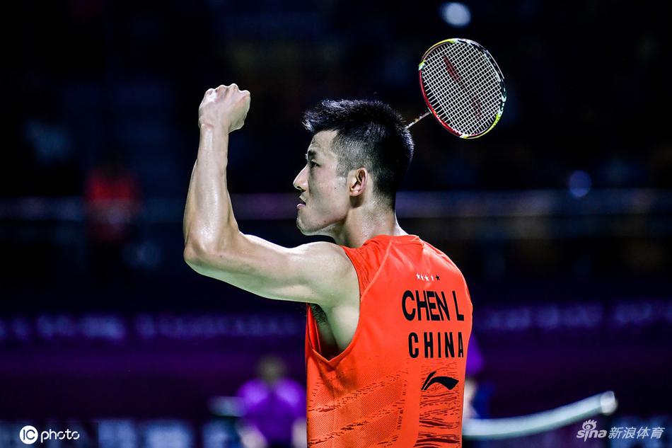 [福州羽毛球赛]林丹1-2谌龙 今年第8次一轮游