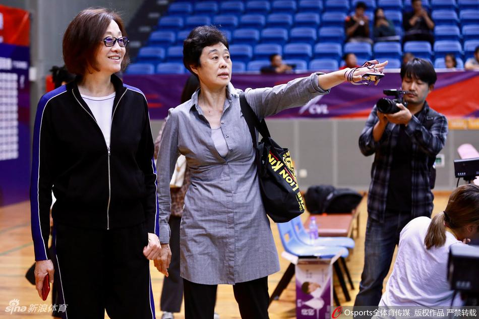 排超八强战恒大女排3-0江苏