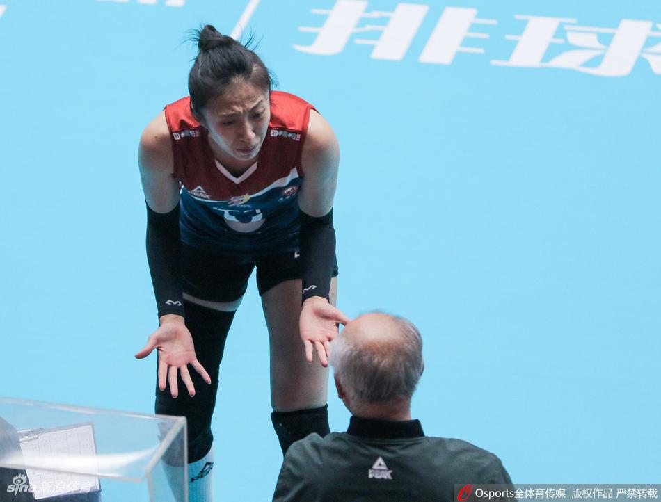 排超八强战天津女排3-0辽宁女排