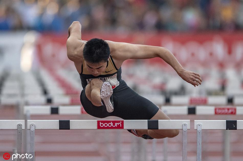 瑞士卢塞恩田径赛110米栏谢文骏夺冠