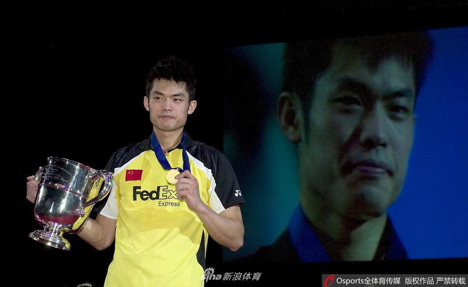 林丹官宣退役 回顾“超级丹”赛场内外精彩瞬间